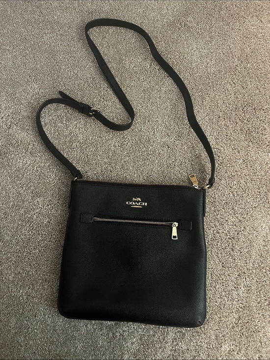 Coach Handbags - Coach Black Leather Pebbled Crossbody with Gold Hardware
